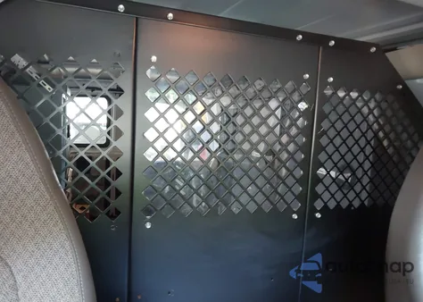 2014 Chevrolet Express 2500 Work Van z USA, uszkodzony, nr VIN 1GCWGFCAXE1205923